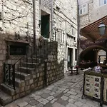 Apartment Ikana